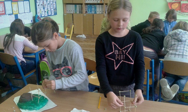 2015_10_20_stavíme_rozhlednu_11