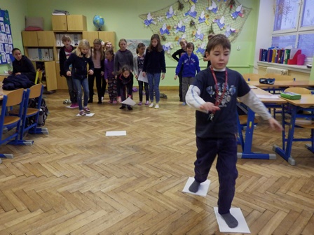 2016_01_20_TH_překonáváme_moře_plné_žraloků_01