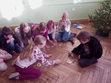 2015_12_18_07_hrajeme_novou_hru_02